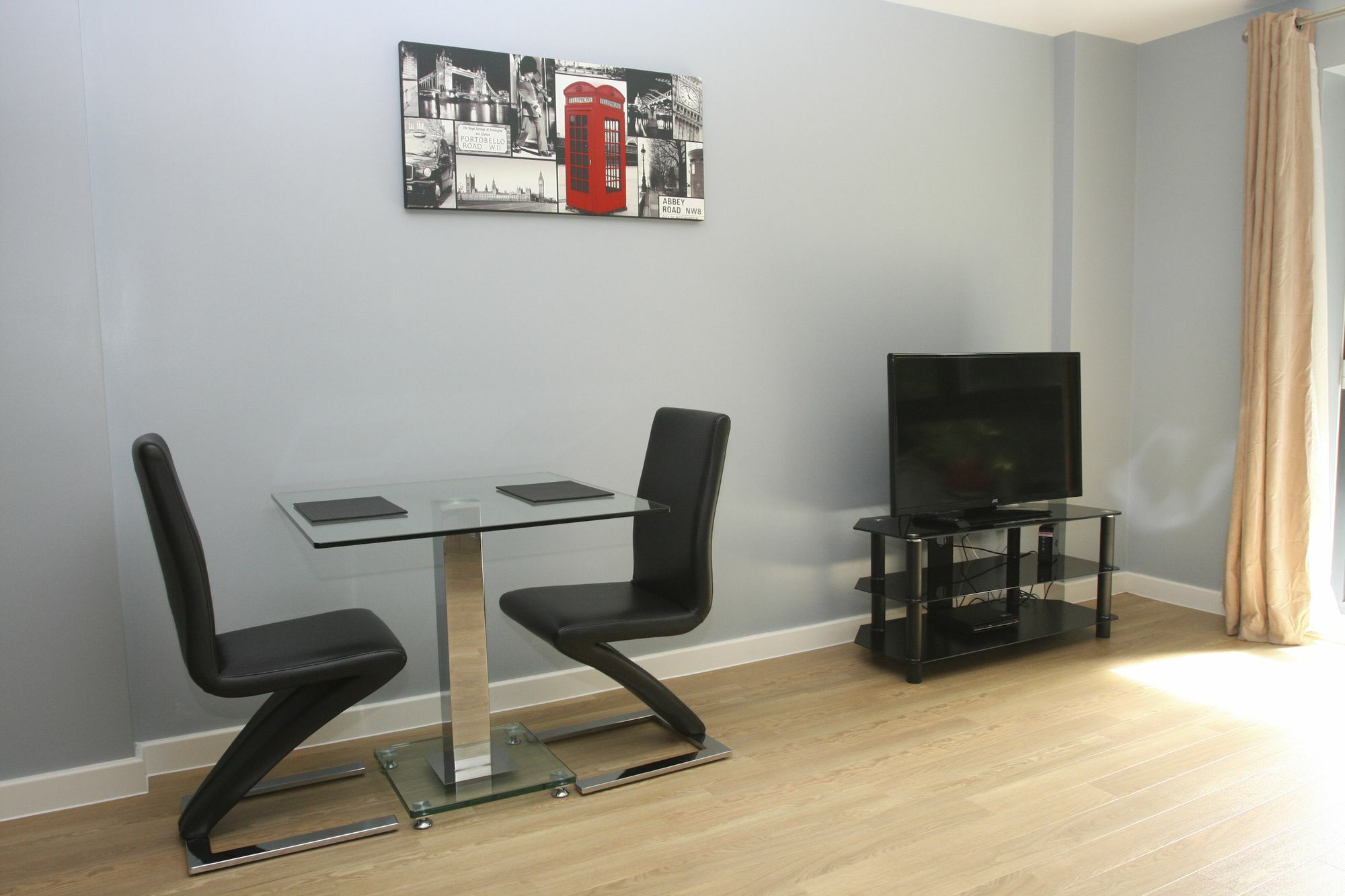 Letting Serviced Apartments - Flanders Court, Watford Town Centre Εξωτερικό φωτογραφία