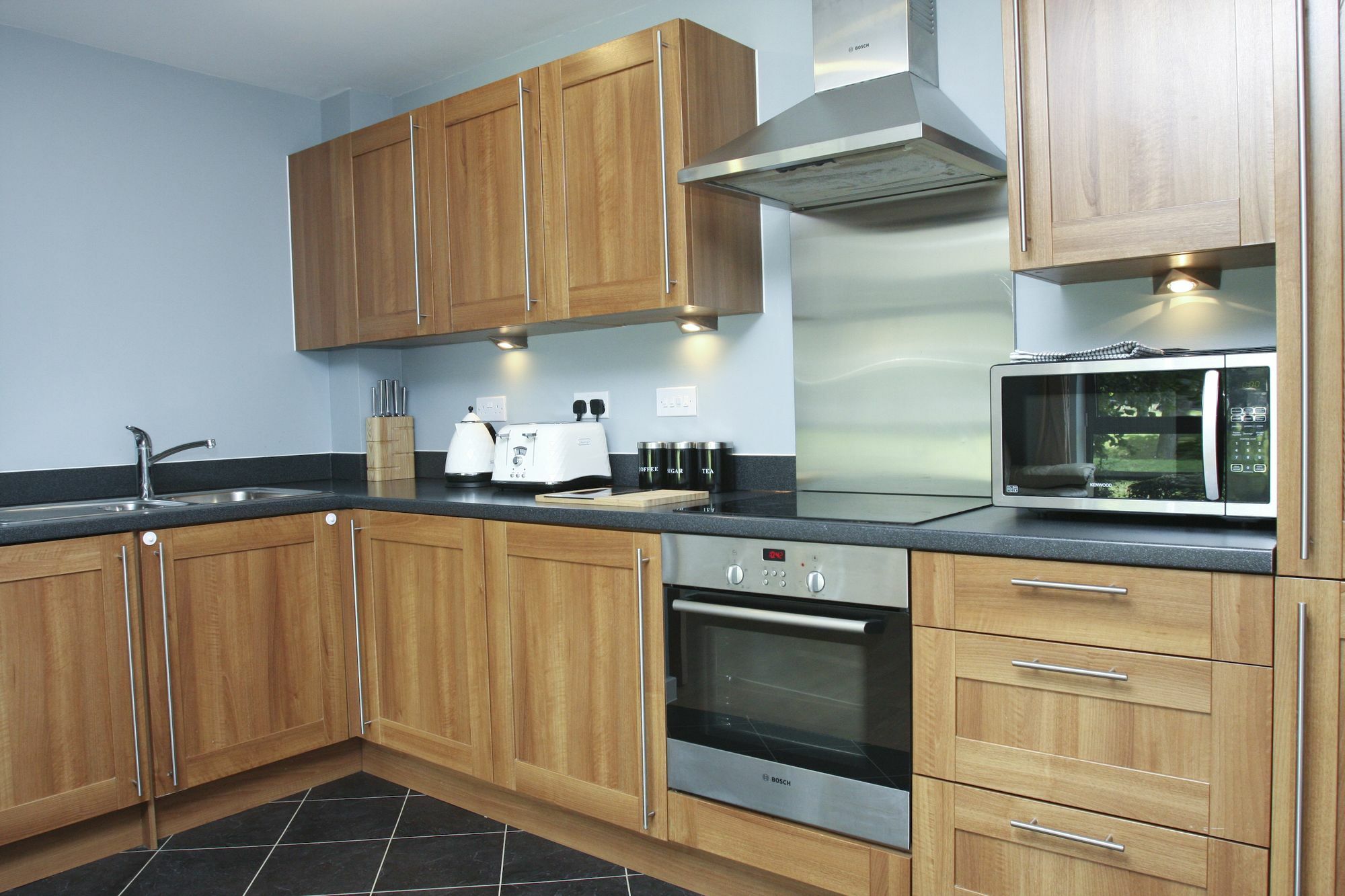 Letting Serviced Apartments - Flanders Court, Watford Town Centre Εξωτερικό φωτογραφία